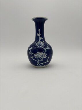 Antique Kangi Style Chinese Porcelain Vase White Prunus Blossom Cobalt Blue